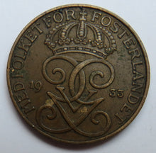 Load image into Gallery viewer, 1933 Sweden 5 Ore Coin
