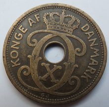 Load image into Gallery viewer, 1927 Denmark 5 Ore Coin
