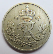 Load image into Gallery viewer, 1949 Denmark 25 Ore Coin
