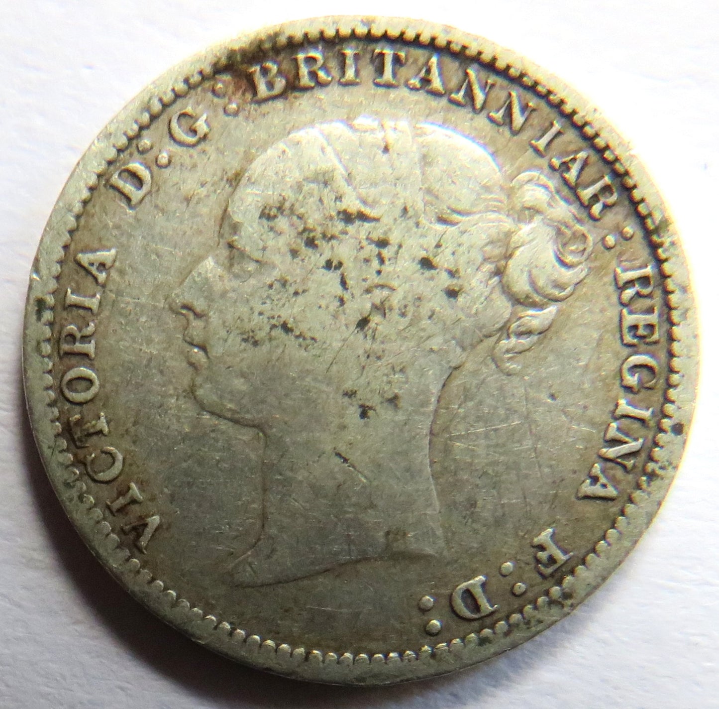 1886 Queen Victoria Young Head Silver Threepence Coin - Great Britain