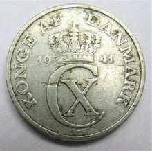 Load image into Gallery viewer, 1941 Denmark 5 Ore Coin
