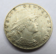 Load image into Gallery viewer, 1925 Austria 10 Groschen Coin
