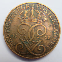 Load image into Gallery viewer, 1925 Sweden 5 Ore Coin
