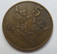 Load image into Gallery viewer, 1937 Sweden 5 Ore Coin
