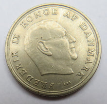 Load image into Gallery viewer, 1972 Denmark One Krone Coin
