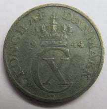 Load image into Gallery viewer, 1944 Denmark 2 Ore Coin
