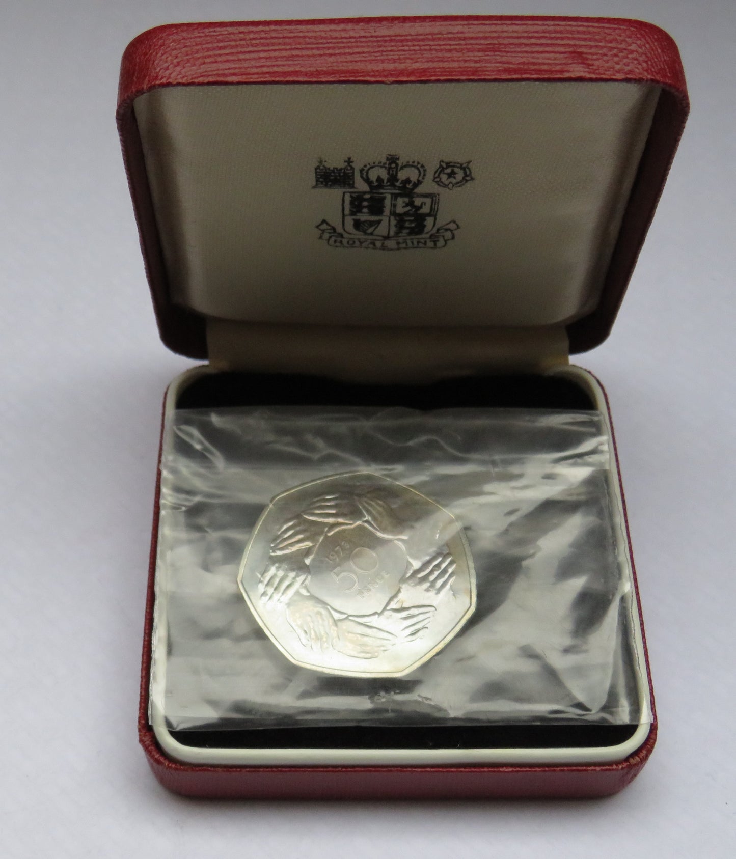 1973 Great Britain 50p Fifty Pence Coin Accession To European Union