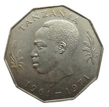 Load image into Gallery viewer, 1971 Tanzania 5 Shillingi Coin
