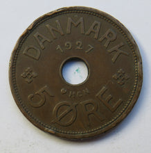 Load image into Gallery viewer, 1927 Denmark 5 Ore Coin
