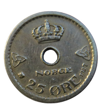 Load image into Gallery viewer, 1927 Norway 25 Ore Coin
