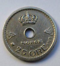 Load image into Gallery viewer, 1927 Norway 25 Ore Coin
