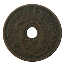 Load image into Gallery viewer, 1927 Denmark One Ore Coin
