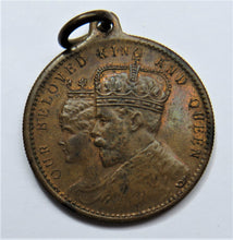 Load image into Gallery viewer, King George &amp; Queen Mary Medallion
