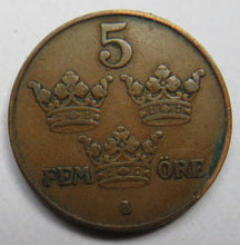 Load image into Gallery viewer, 1925 Sweden 5 Ore Coin
