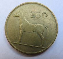 Load image into Gallery viewer, 1995 Ireland 20p Twenty Pence Coin
