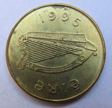 Load image into Gallery viewer, 1995 Ireland 20p Twenty Pence Coin
