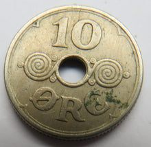 Load image into Gallery viewer, 1931 Denmark 10 Ore Coin
