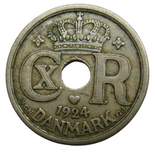 Load image into Gallery viewer, 1924 Denmark 25 Ore Coin
