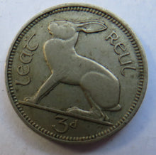 Load image into Gallery viewer, 1942 Ireland Eire Threepence Coin
