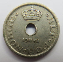 Load image into Gallery viewer, 1949 Norway 10 Ore Coin
